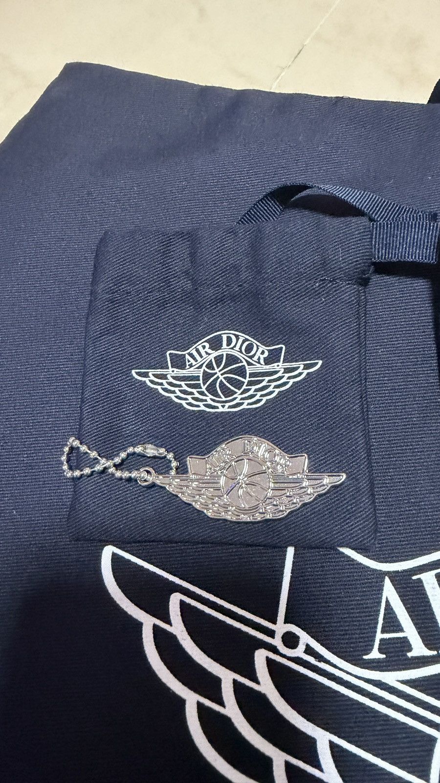 Dior × Jordan Brand Dior x Jordan Brand size US12 Size US 12 / EU 45 - 18 Thumbnail