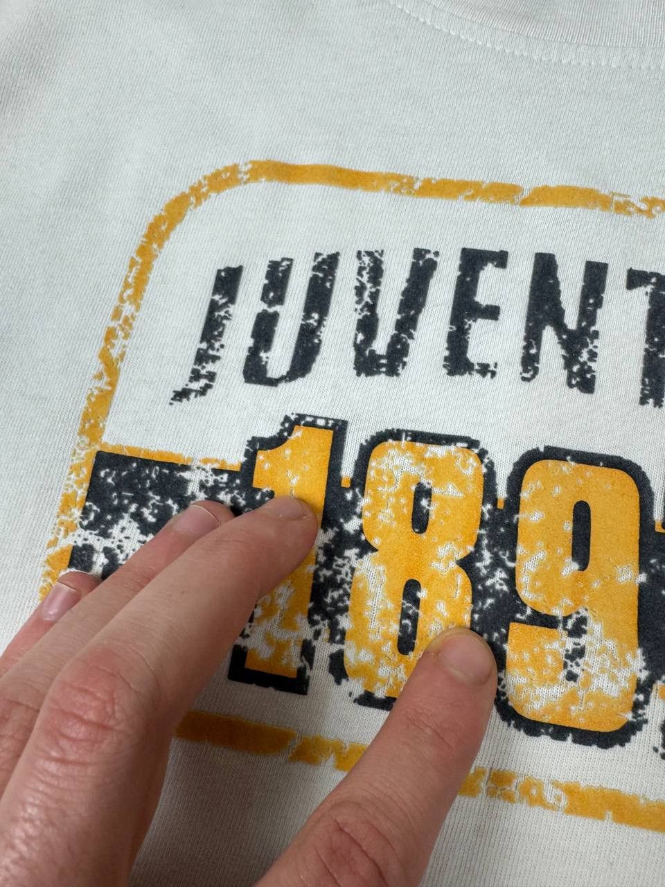 Nike Vintage Nike Juventus Swoosh Football T Shirt Soccer 00s Size US L / EU 52-54 / 3 - 8 Thumbnail