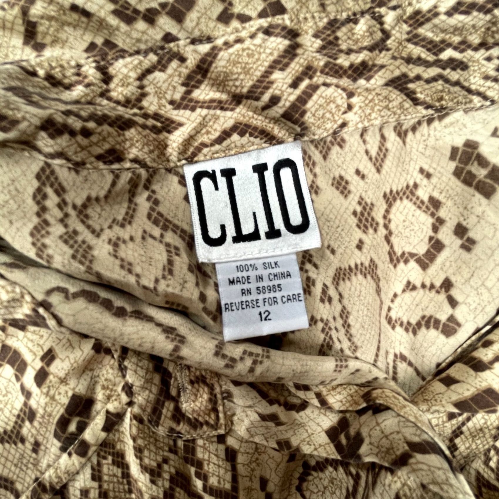 Vintage VINTAGE CLIO Women’s Button-Down Long Sleeve Snakeskin Silk Shirt Brown Size 12 Size XL / US 12-14 / IT 48-50 - 3 Thumbnail