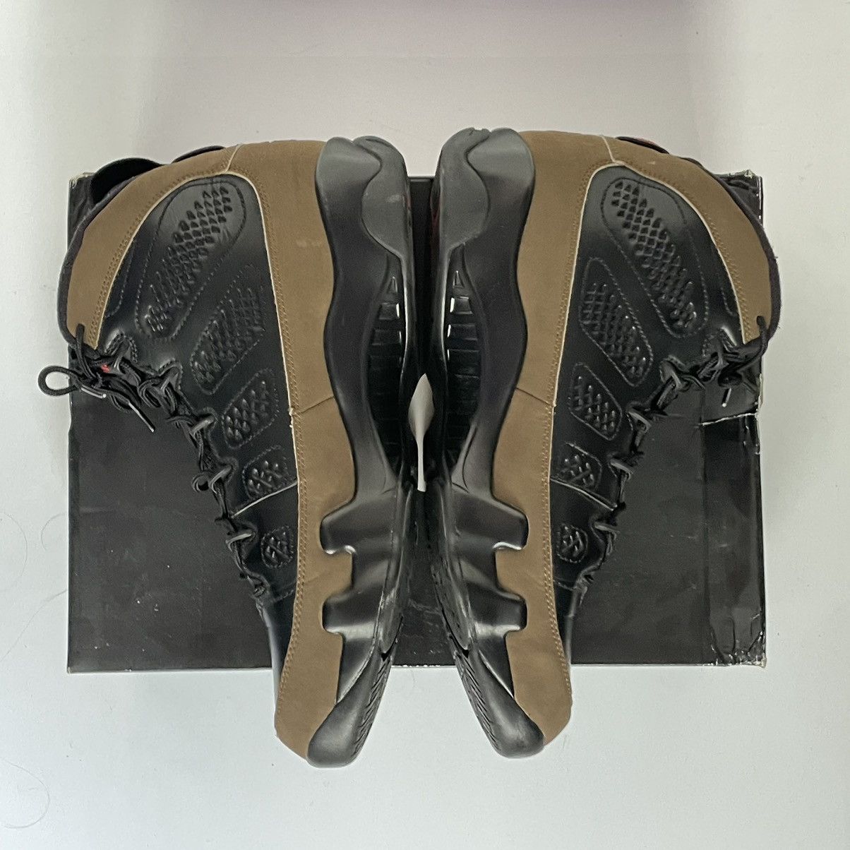 Jordan Brand jordan 9 olive Size US 10.5 / EU 43-44 - 2 Thumbnail