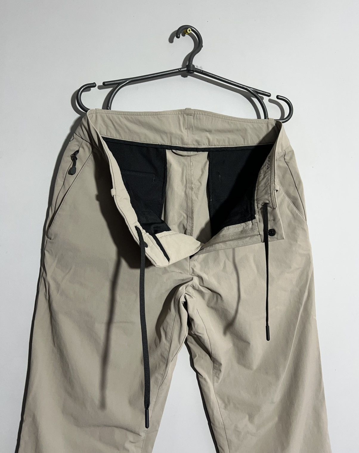 Boggi Boggi Milano B Tech Beige Pants Luxury Trousers Size US 32 / EU 48 - 5 Thumbnail