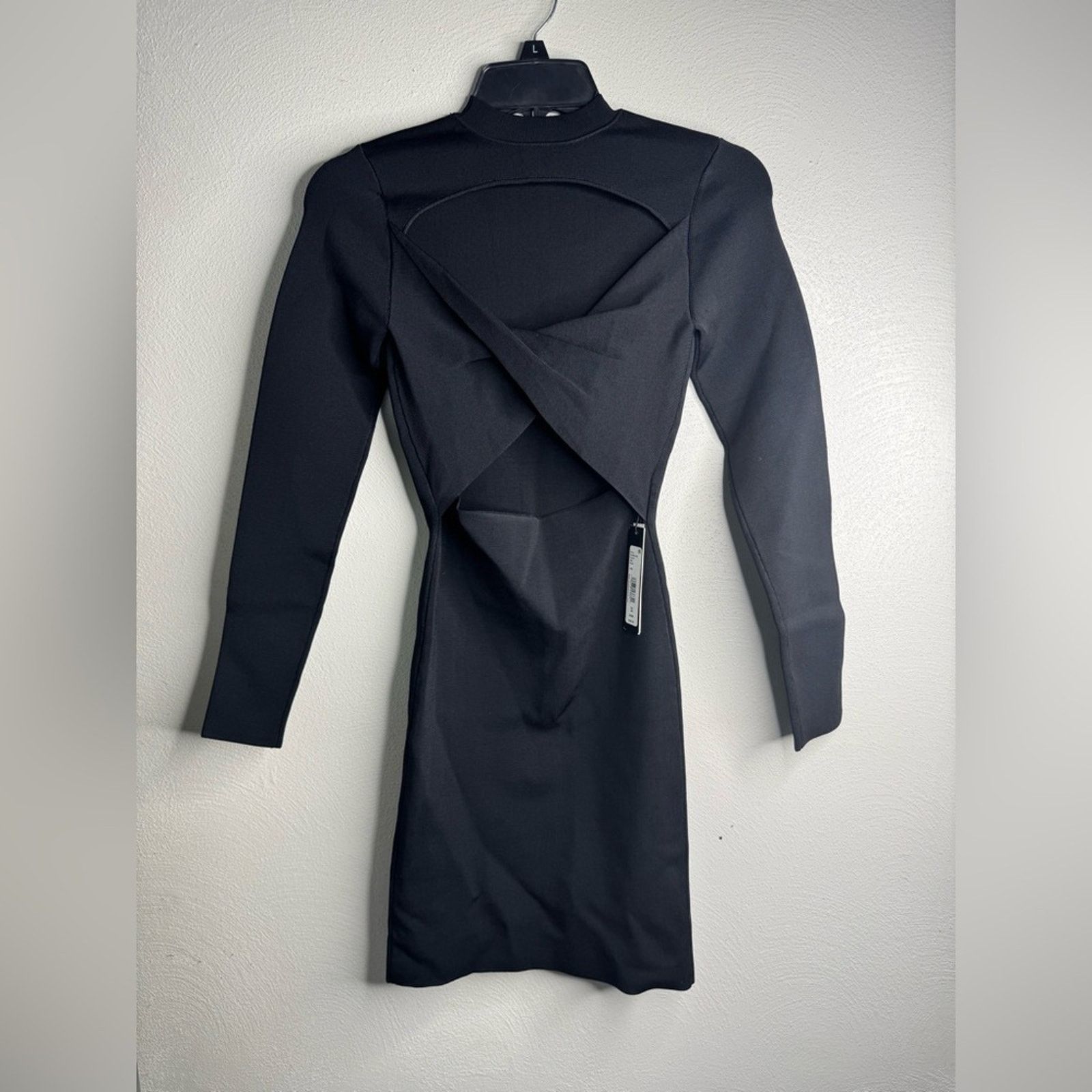 Alice + Olivia Alice + Olivia Estelle Twist Black Dress Size XS / US 0-2 / IT 36-38 - 3 Thumbnail