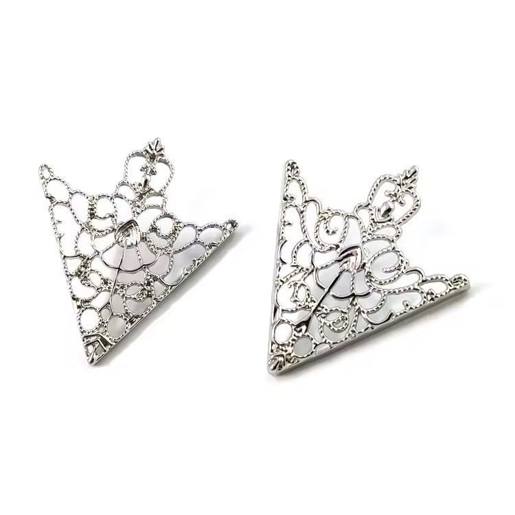 Jewelry Collar Angle Buckle Brooch Size ONE SIZE - 2 Thumbnail