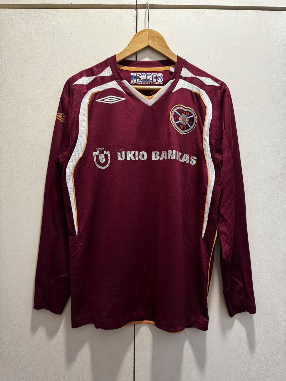 Umbro 06/07 Hearts Home Kit Size US S / EU 44-46 / 1 - 1 Thumbnail