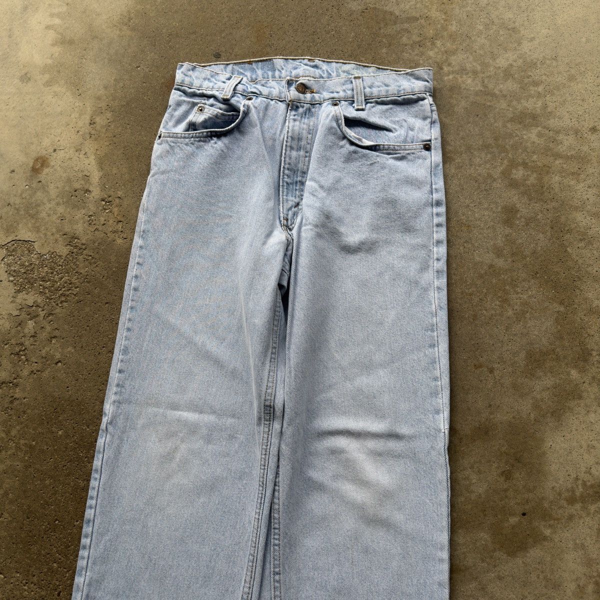 Vintage Levi's 560 Thrashed Faded Distressed Jeans ERD Grunge Size US 29 - 9 Thumbnail