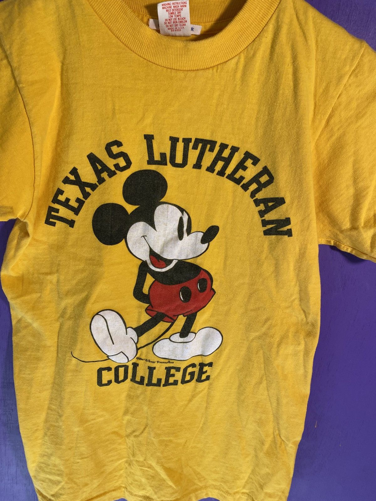 Disney × Vintage Vintage 80s Mickey Mouse Texas Lutheran college t-shirt Size US S / EU 44-46 / 1 - 3 Thumbnail