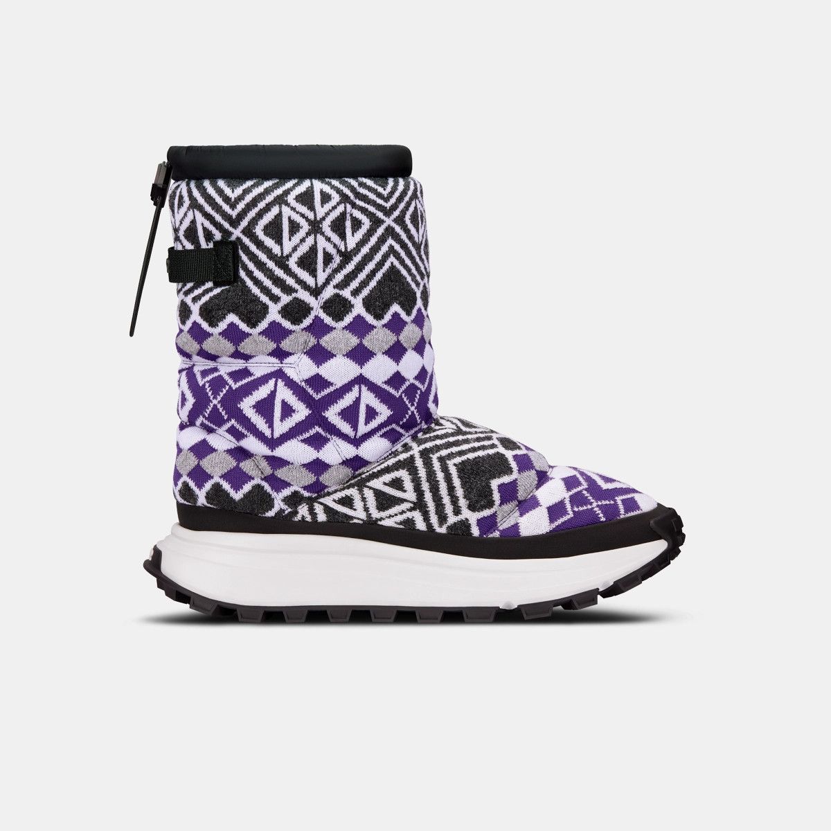 o1bcso1str0324 Boot in Purple & White
