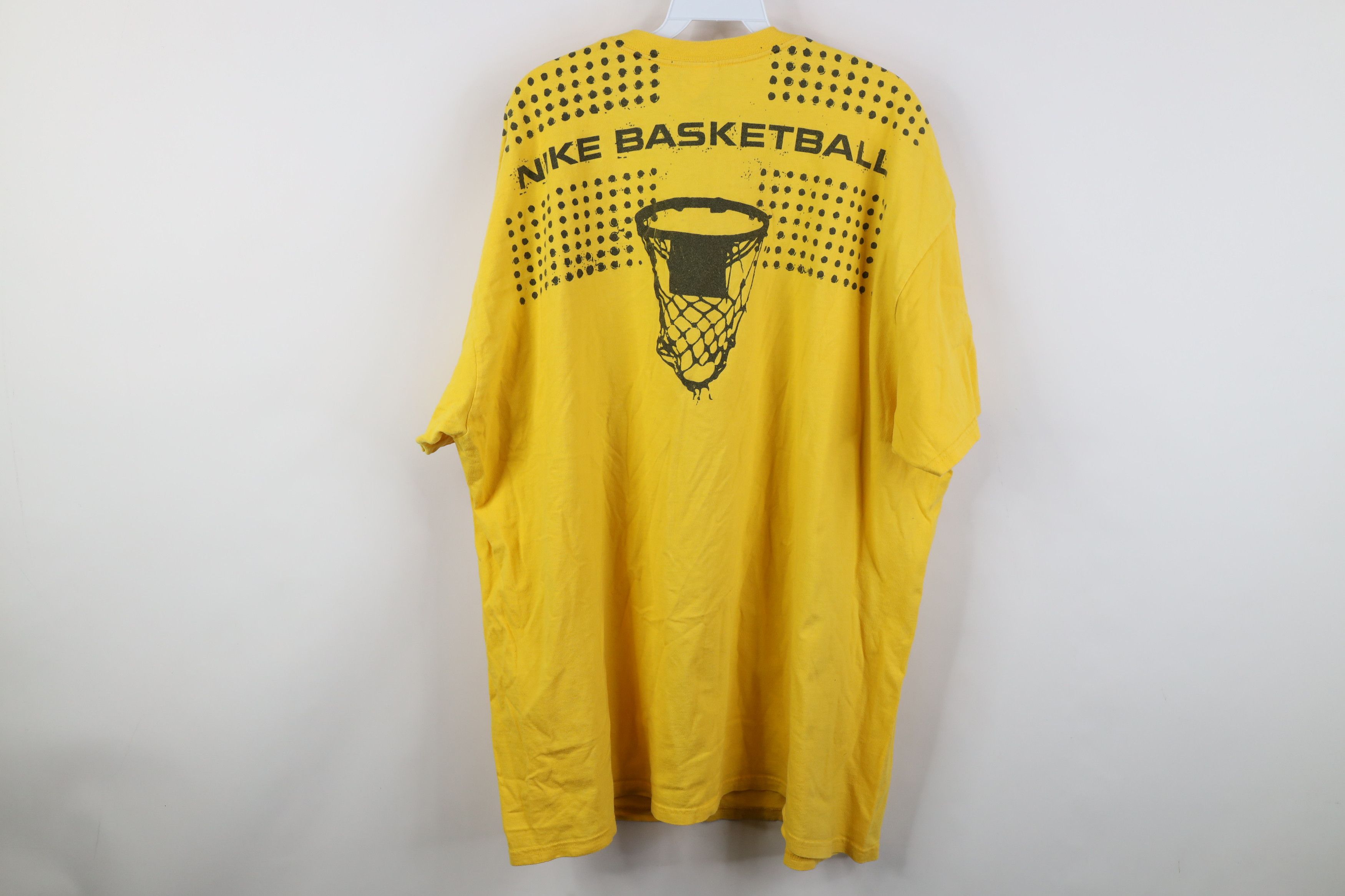 Nike Vintage Nike Basketball Spell All Over Print T-Shirt Yellow Size US XXL / EU 58 / 5 - 11 Thumbnail