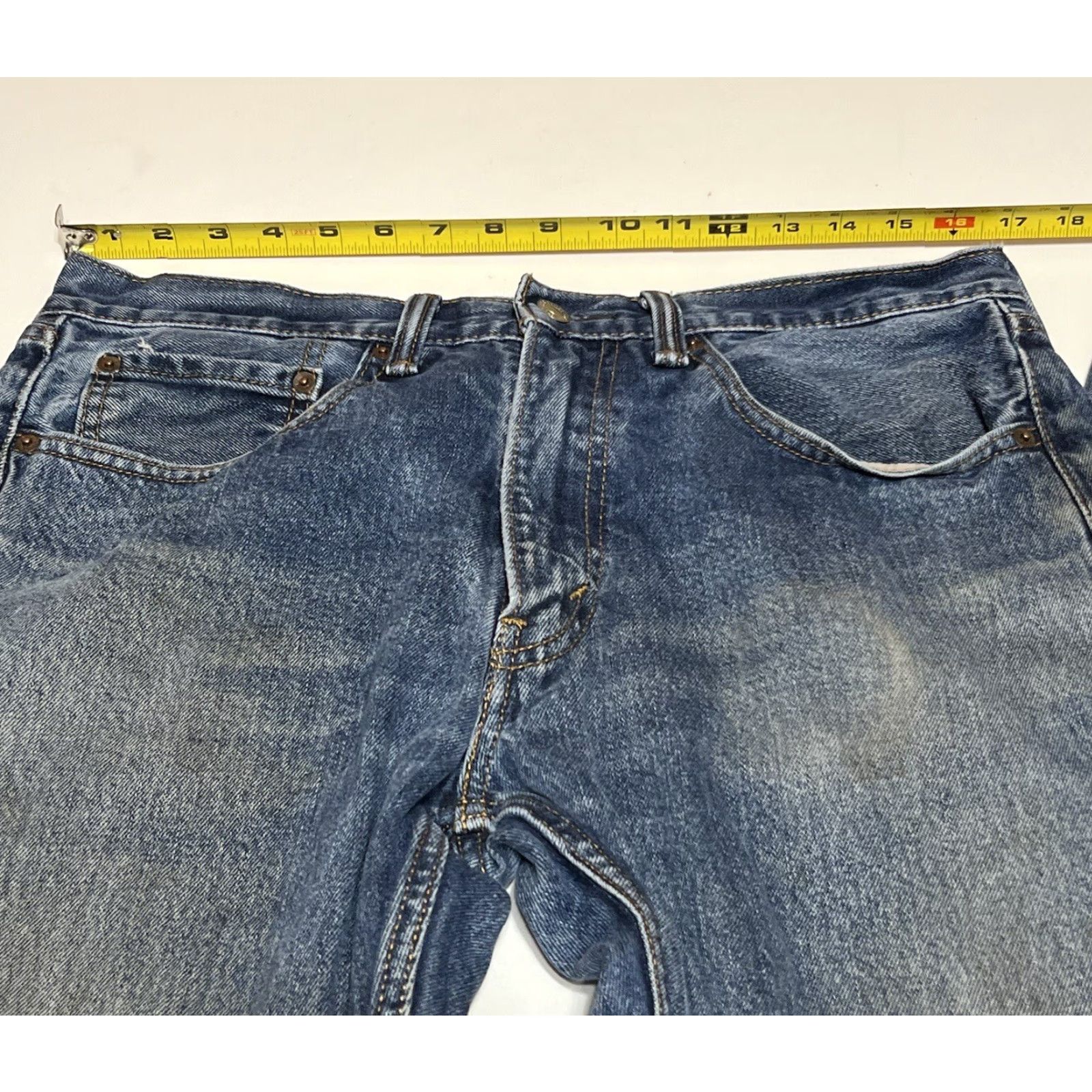 Levi's VINTAGE Levis 505 Jeans Distressed Stained Regular Fit 34x32 Denim Blue Men 5-Pocket Cotton Belt Loops American USA 500 Series Model Levi's 505 Size US 34 / EU 50 - 3 Thumbnail