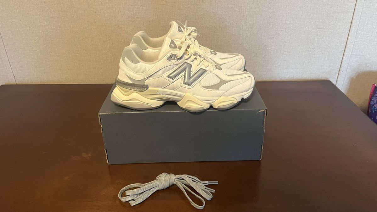 New Balance New Balance 9060 Size US 11 / EU 44 - 2 Thumbnail
