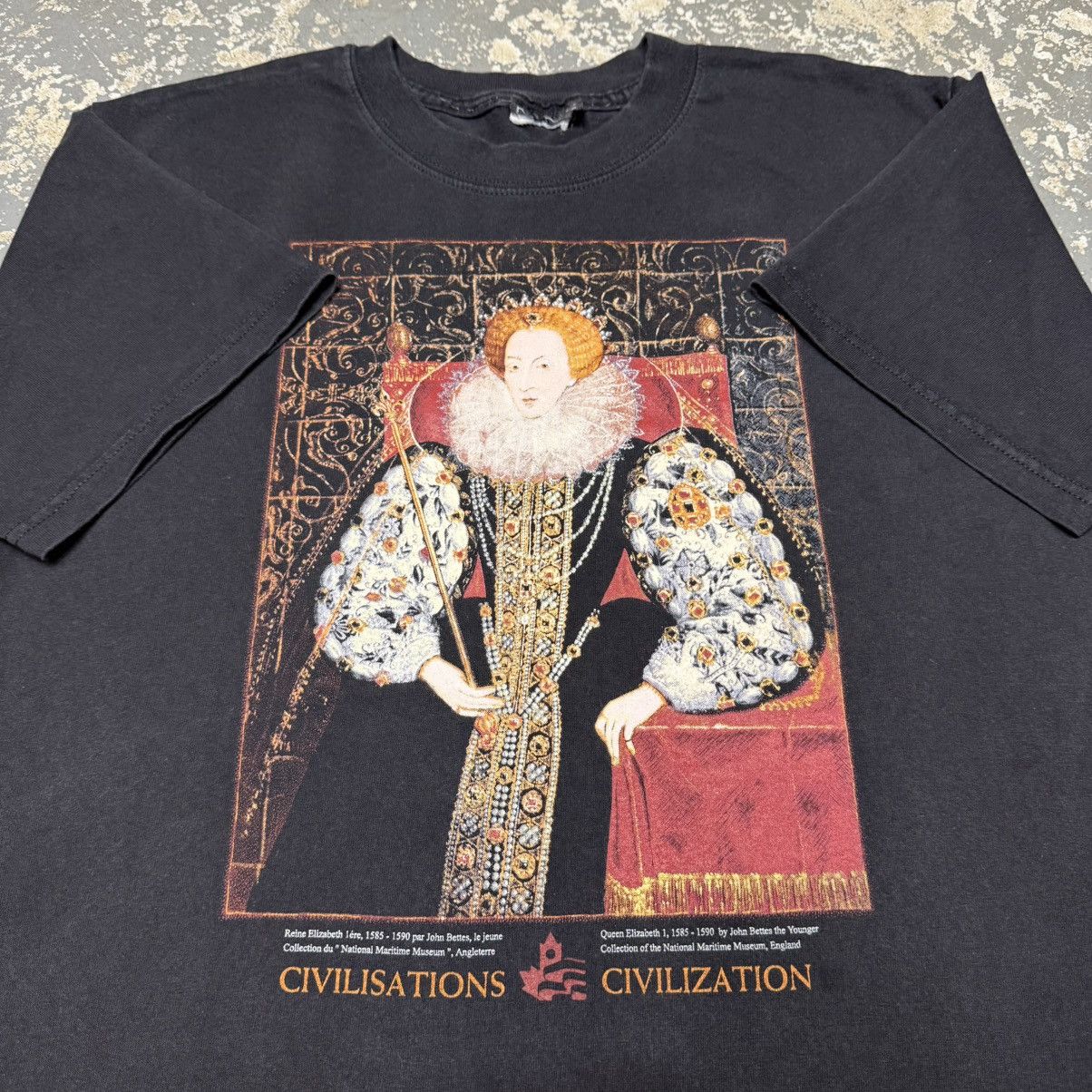 Vintage Vintage Queen Elizabeth 1 Vivienne WestWood Civilization Size US L / EU 52-54 / 3 - 3 Thumbnail