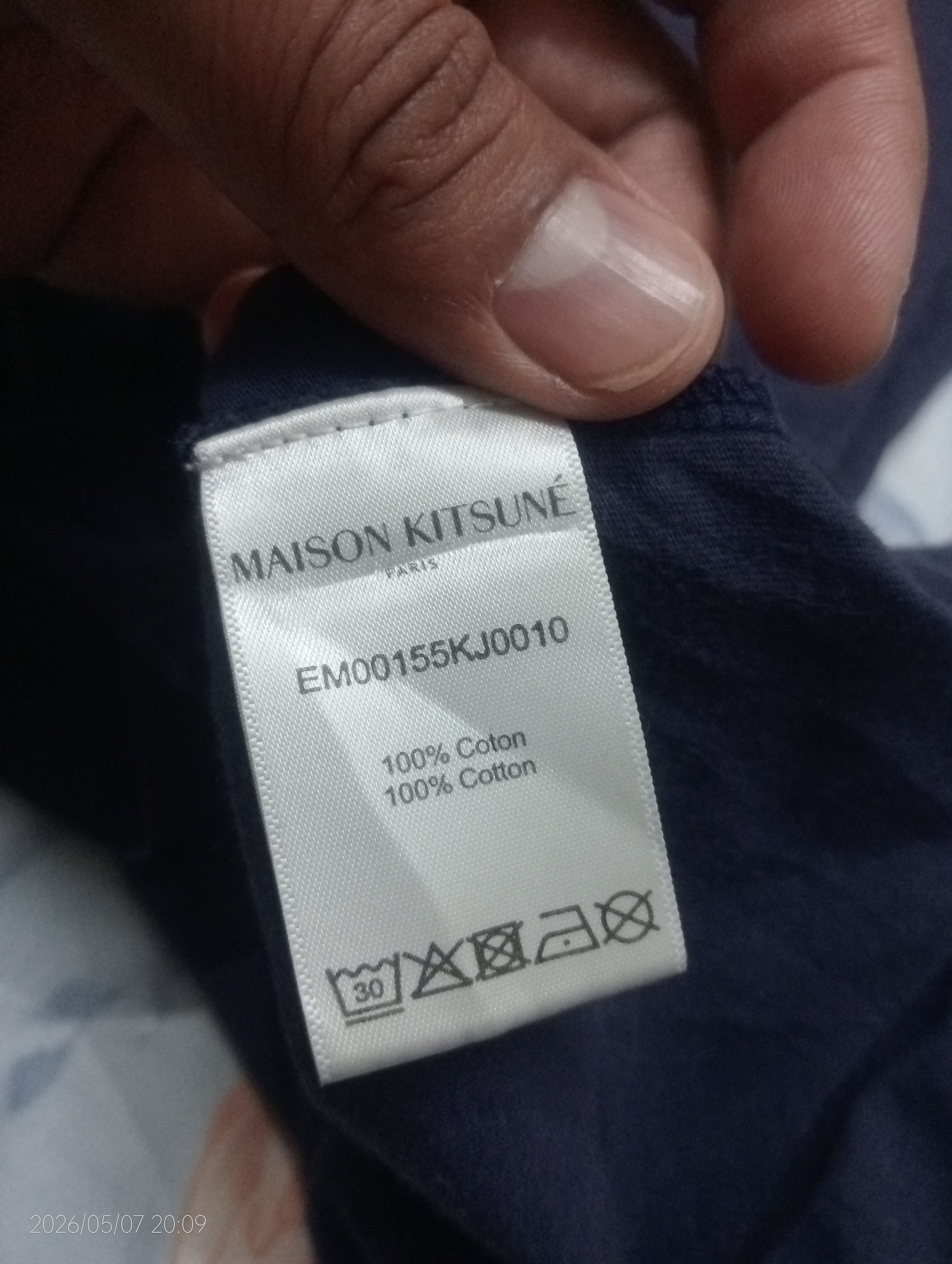 Maison Kitsune Vintage Maison Kitsune Fox Embroidery Tee Very Rare Size US M / EU 48-50 / 2 - 3 Thumbnail