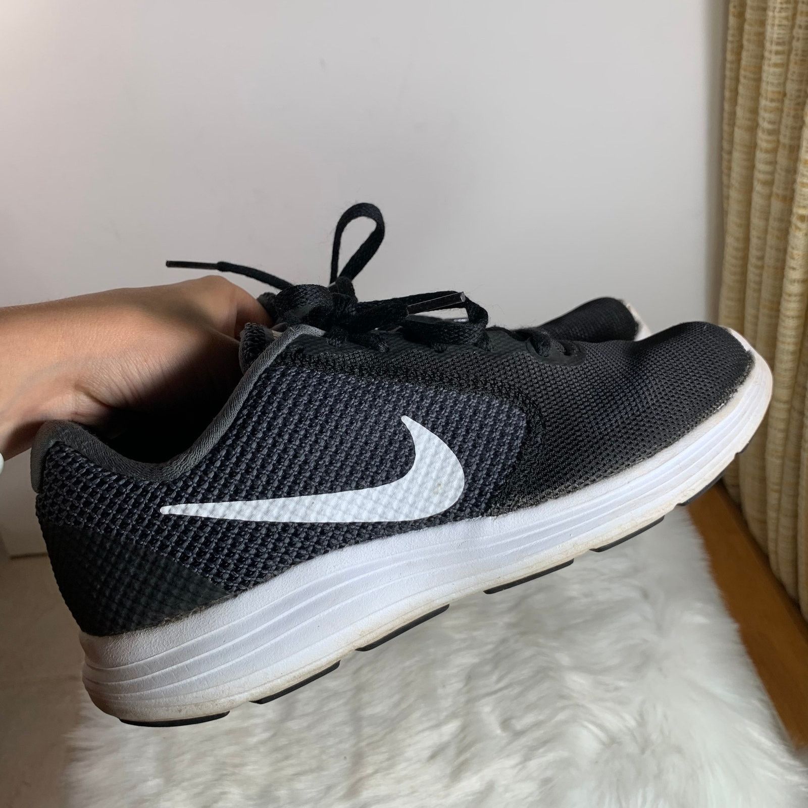 Nike Nike Women's Athletic Shoes size 7 Size US 7 / IT 37 - 5 Thumbnail
