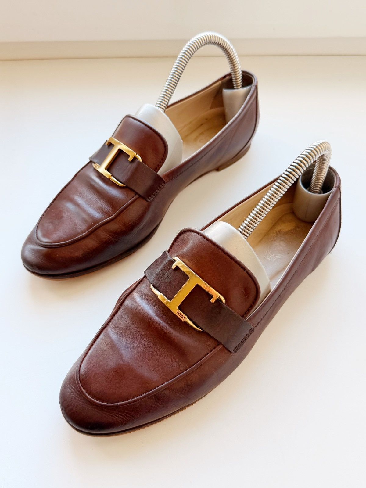 Tod's Tods Women Leather Brown Loafer Size 37 Big Gold Buckle Size US 7 / IT 37 - 2 Thumbnail