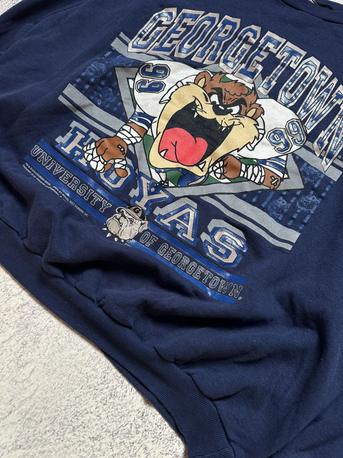 Other Vintage Georgetown Hoyas Taz Sweatshirt 1994 Size US L / EU 52-54 / 3 - 3 Thumbnail