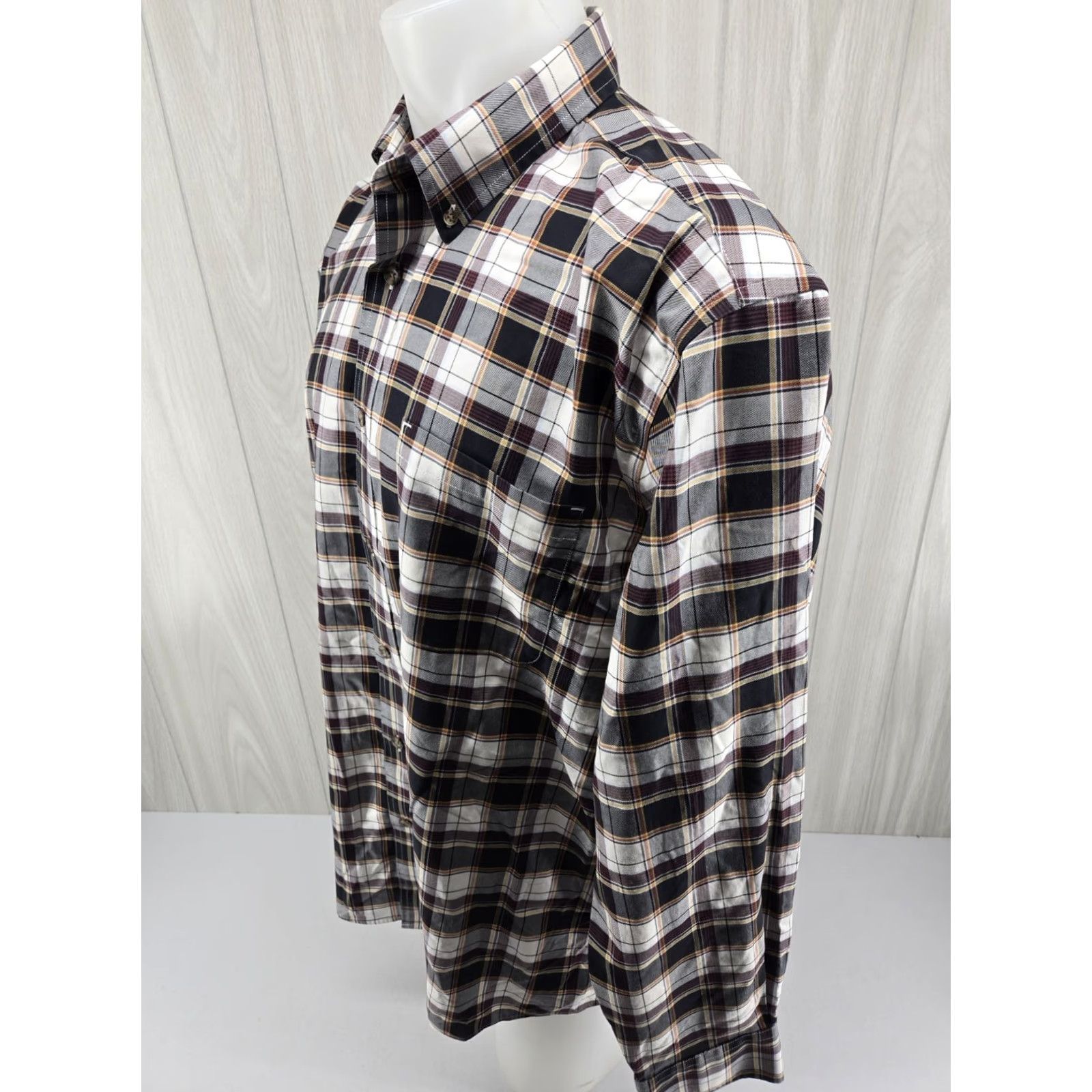 Vintage Cabela's Men’s 2XL Plaid Button Down Shirt Wrinkle-Free Dress Shirt Pocket Shirt Size 48R - 4 Thumbnail