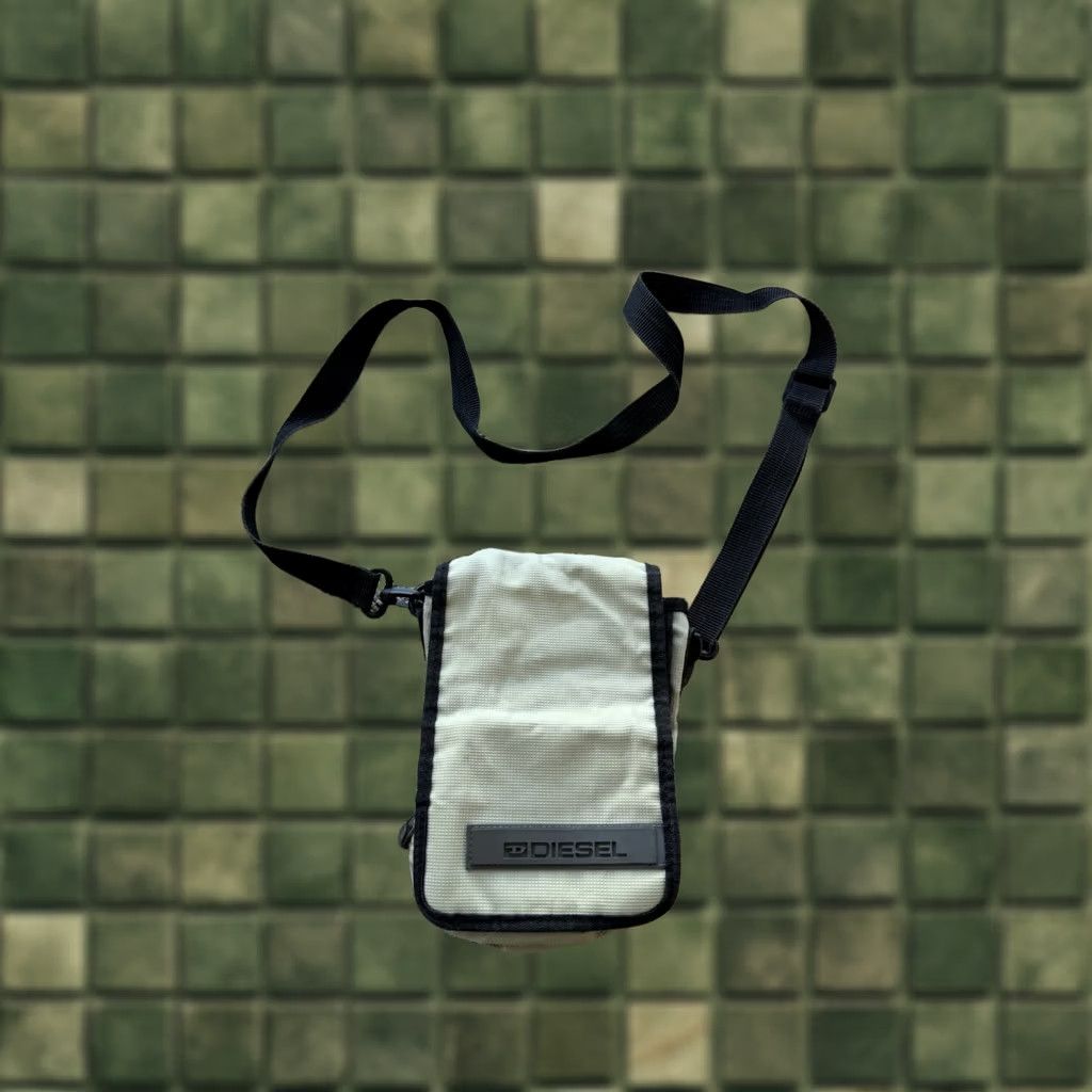 Diesel VINTAGE Diesel Shoulder Crosboddy Messenger Y2K 90s Mini Bag Green Small Mens Size ONE SIZE - 1 Thumbnail