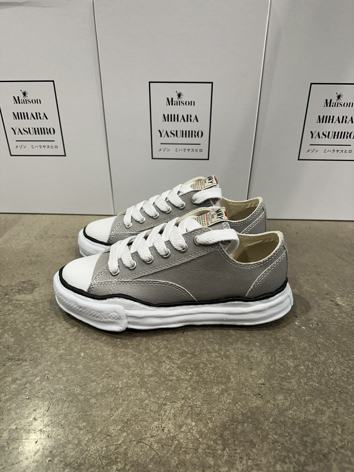 Maison MIHARA YASUHIRO MAISON MIHARA YASUHIRO - Peterson Low Grey Sneakers Size US 8 / EU 41 - 3 Thumbnail