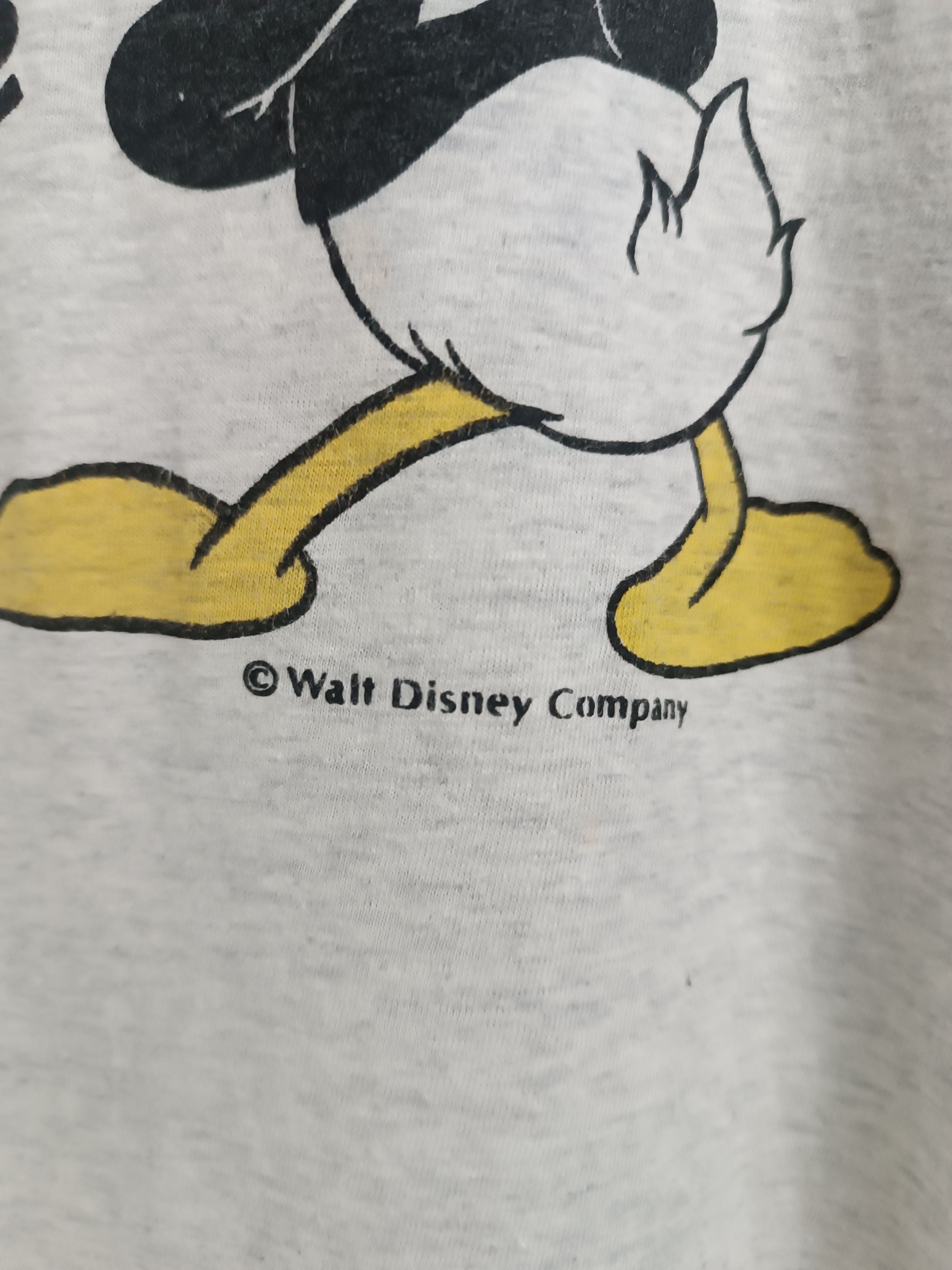 Disney VINTAGE 90'S DONALD DUCK TEE RARE GOOFY MICKEY BUNNY PLUTO Size US L / EU 52-54 / 3 - 9 Thumbnail