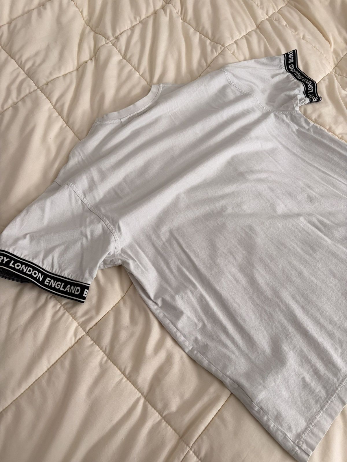 Burberry Burberry Sleeve Logo T-Shirt Size US M / EU 48-50 / 2 - 2 Thumbnail