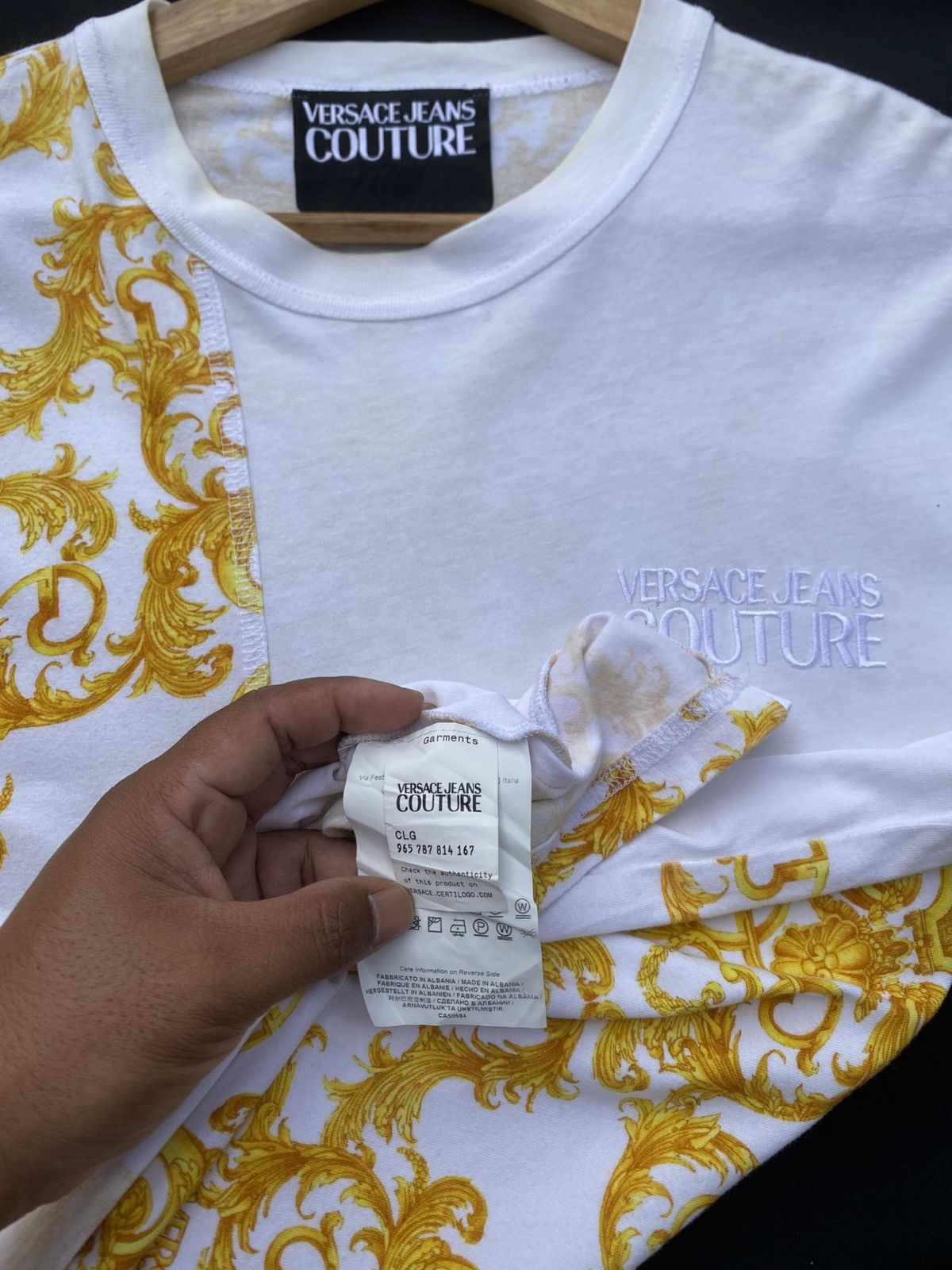 Versace Rare VERSACE Jeans Couture White Tshirt Size US M / EU 48-50 / 2 - 15 Thumbnail
