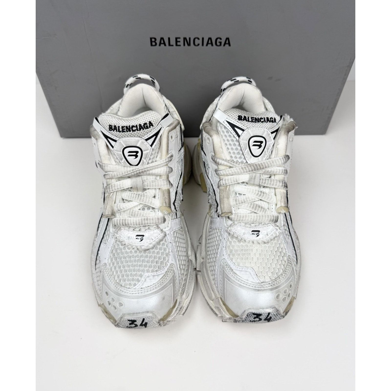Balenciaga Size 34EU/4W - Balenciaga Runner Distressed NEW Size US 4 / IT 34 - 3 Thumbnail