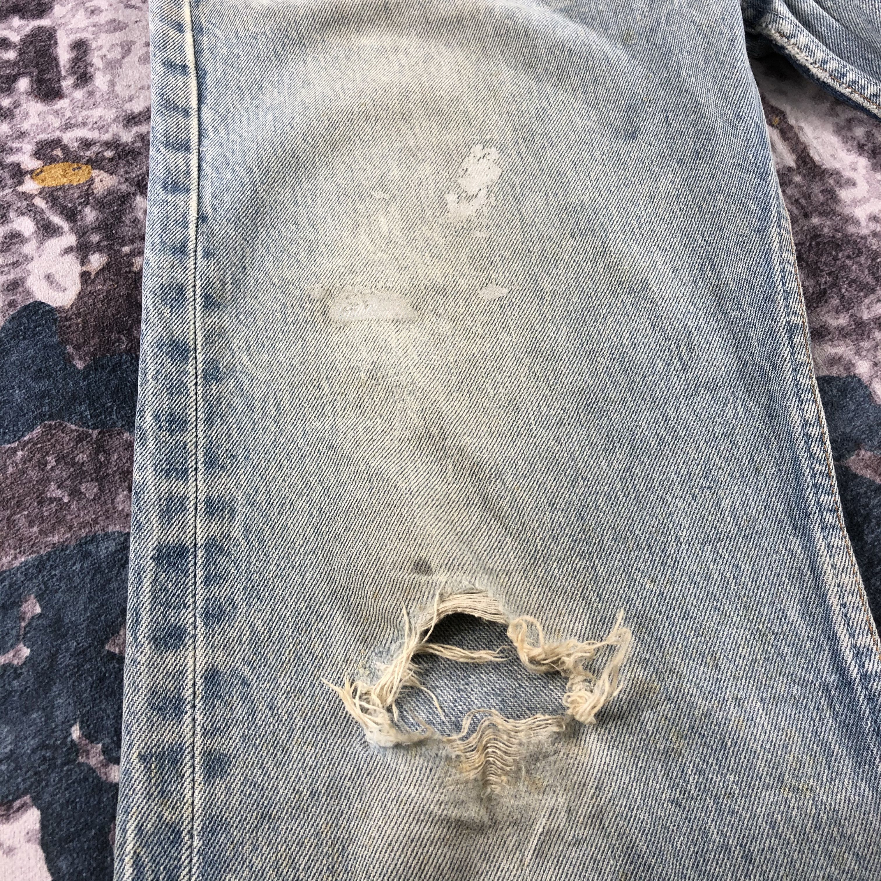 Levi's × Vintage Vintage 90s Light Wash Levis 501 Jeans-JM2761 Size US 33 - 8 Thumbnail