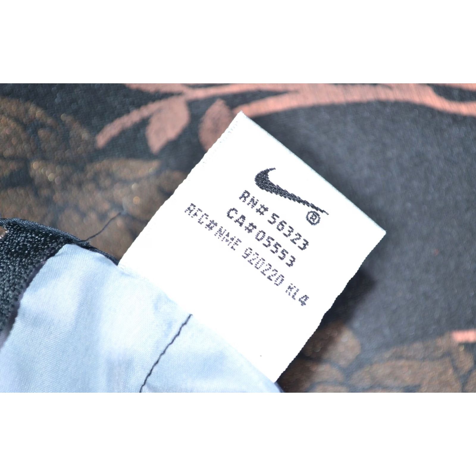 Nike Vintage NIKE Pleated Skirt XL Black IQ? Size 40" / US 18 - 7 Thumbnail