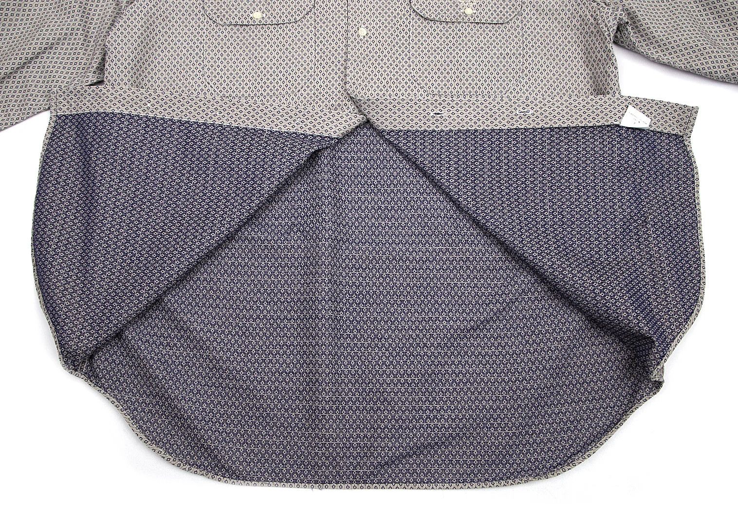 Emporio Armani Button-Down Shirt with Pattern in Gray and Navy, Size L Size US L / EU 52-54 / 3 - 12 Thumbnail