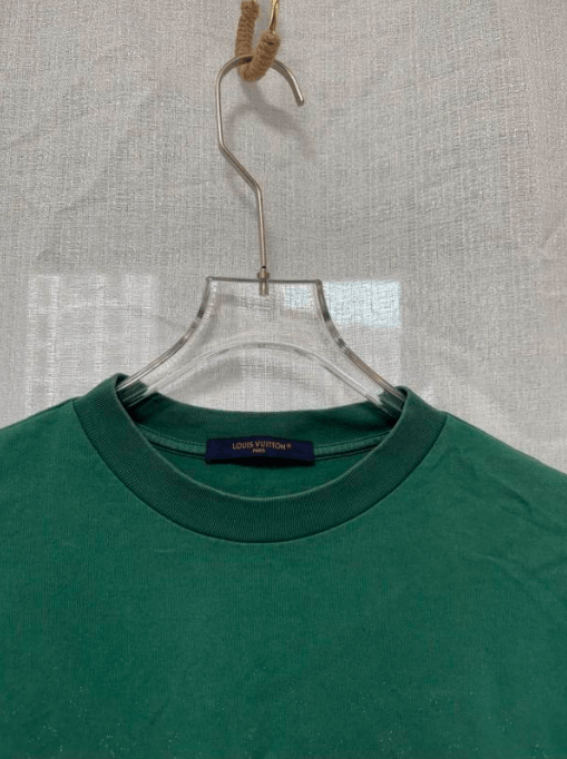 Louis Vuitton Louis Vuitton Short-sleeve T-shirt Size US XS / EU 42 / 0 - 3 Thumbnail