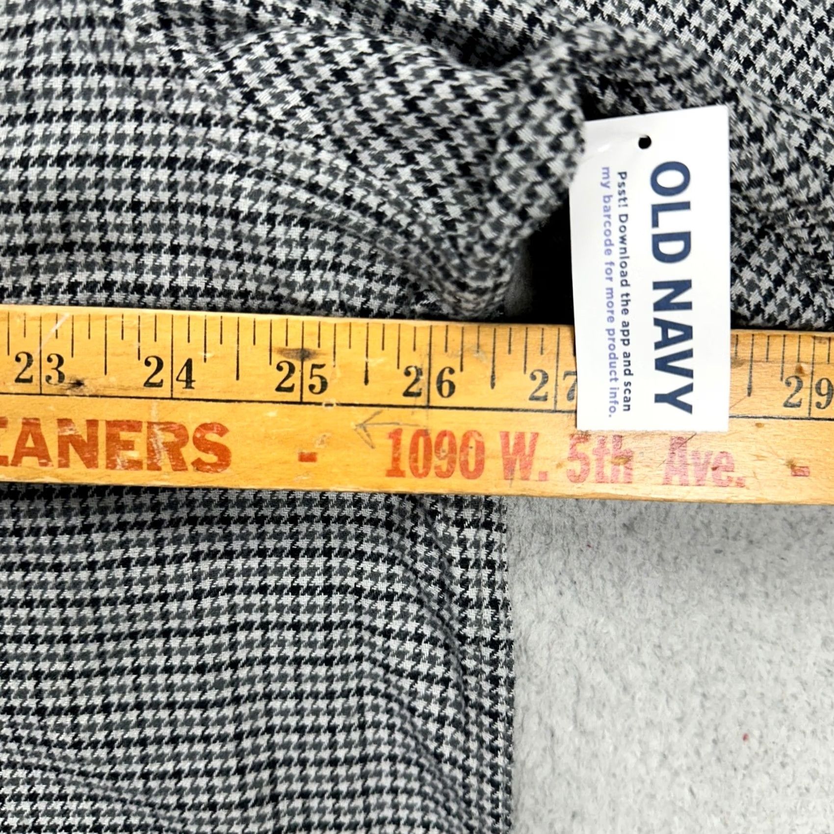 Old Navy Old Navy Mens Flannel Shirt 2XL Grey Black Houndstooth Button Up Pocket NEW Size US XXL / EU 58 / 5 - 6 Thumbnail