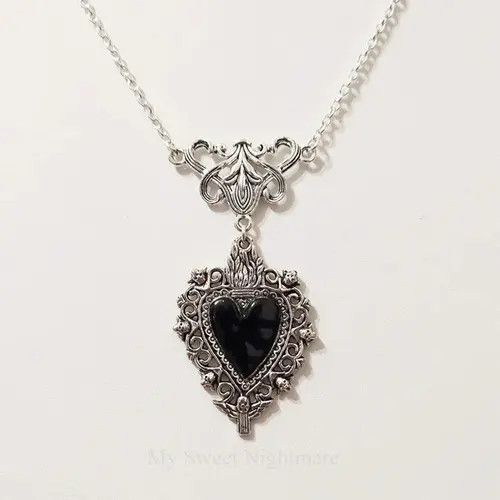 Other Gothic Black Heart Pendant Necklace Size ONE SIZE - 4 Thumbnail
