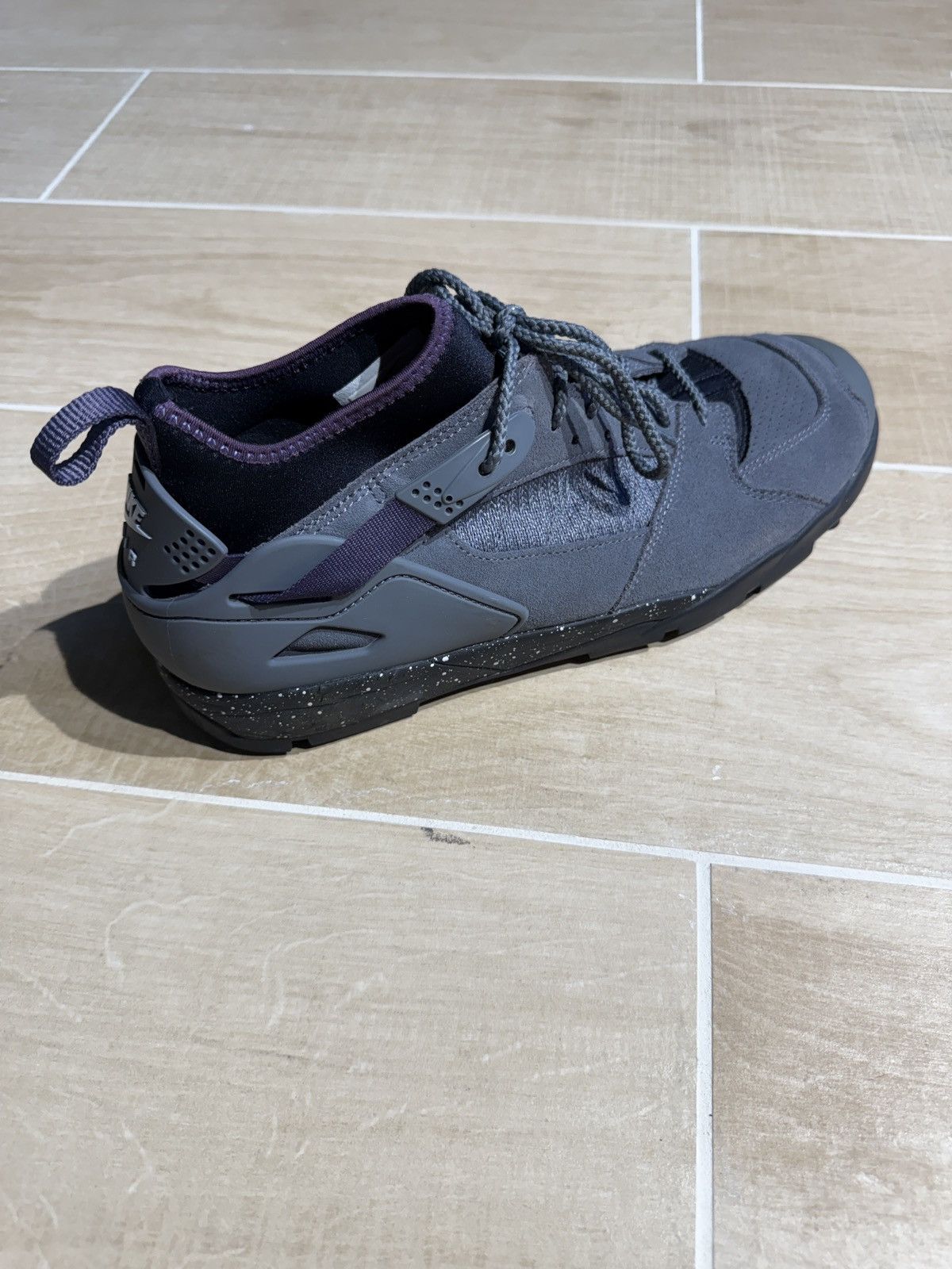 Nike ACG Nike Air Revaderchi Grey Men’s 12 Size US 12 / EU 45 - 8 Thumbnail