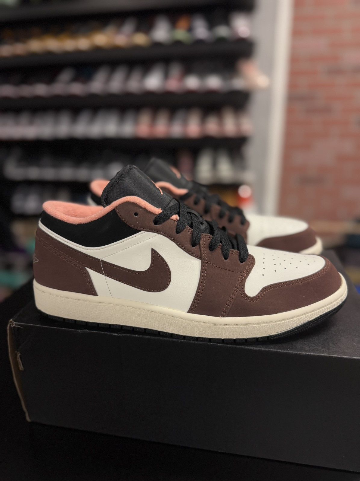 Jordan Brand × Nike Jordan 1 Low Top Brown Mocha Size 11 (Pre Owned) 🧼 Size US 11 / EU 44 - 2 Thumbnail