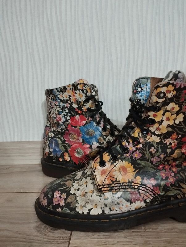 Dr. Martens Dr. Martens Sienna Miller vintage rare Made in England UK6 Size US 8.5 / IT 38.5 - 2 Thumbnail