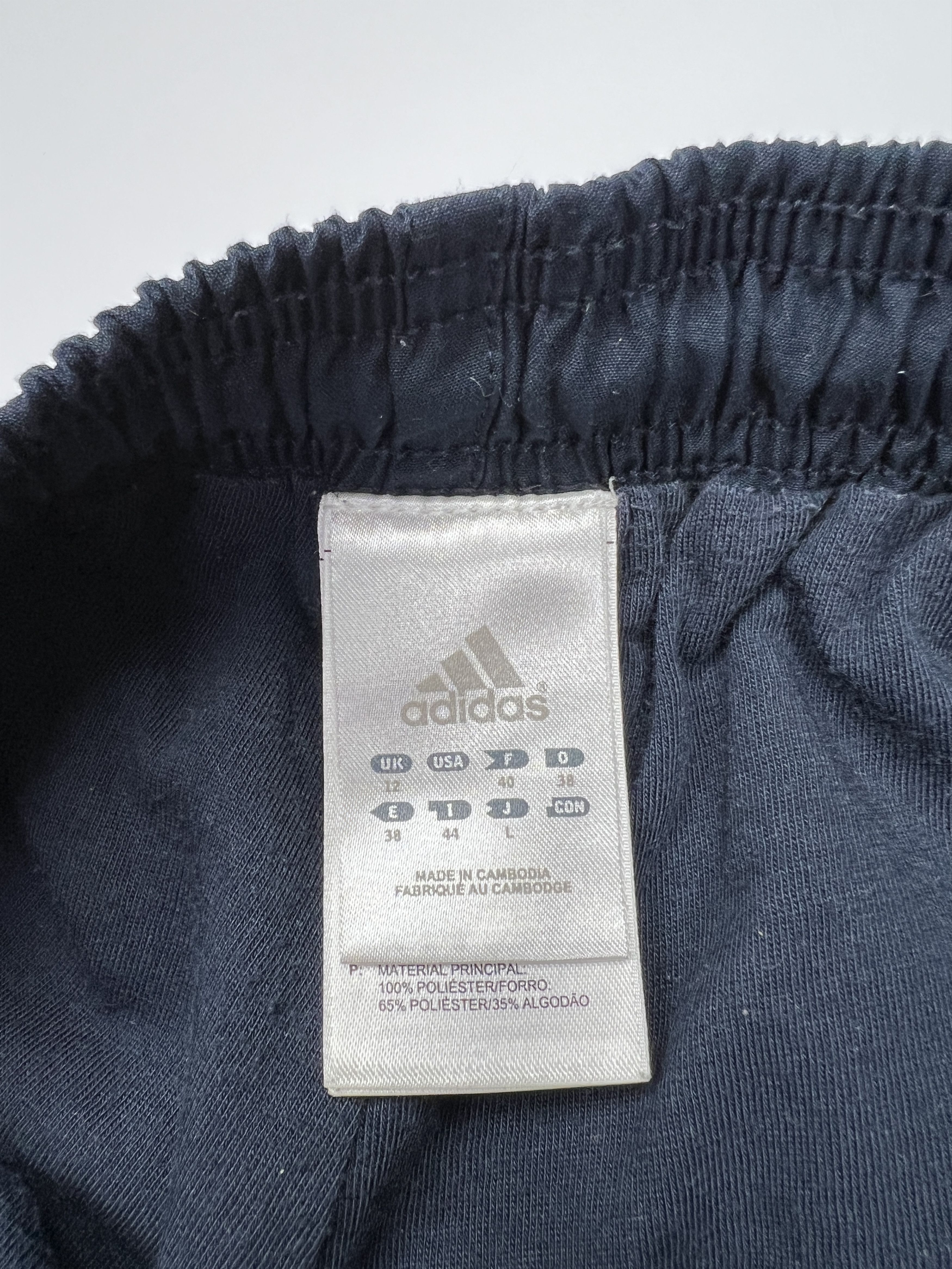 Adidas Vintage Adidas Nylon 3 Striped Wide Sport Pants Navy\White Size 28" / US 6 / IT 42 - 6 Thumbnail