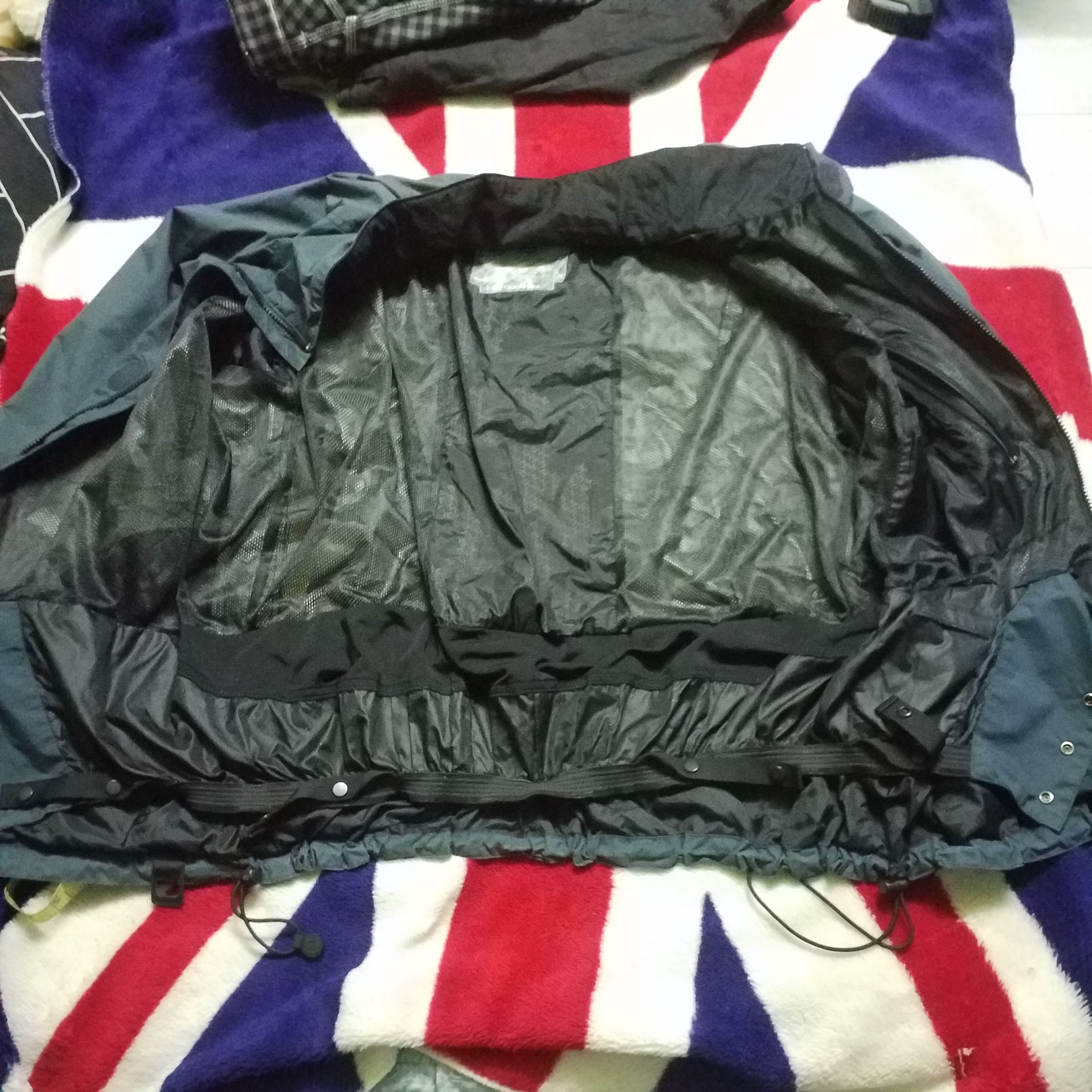 DC DC SHOE CO USA NYLON JACKET WITH EXOTEX 10000 SIZE 29X30 Size US XXL / EU 58 / 5 - 5 Thumbnail