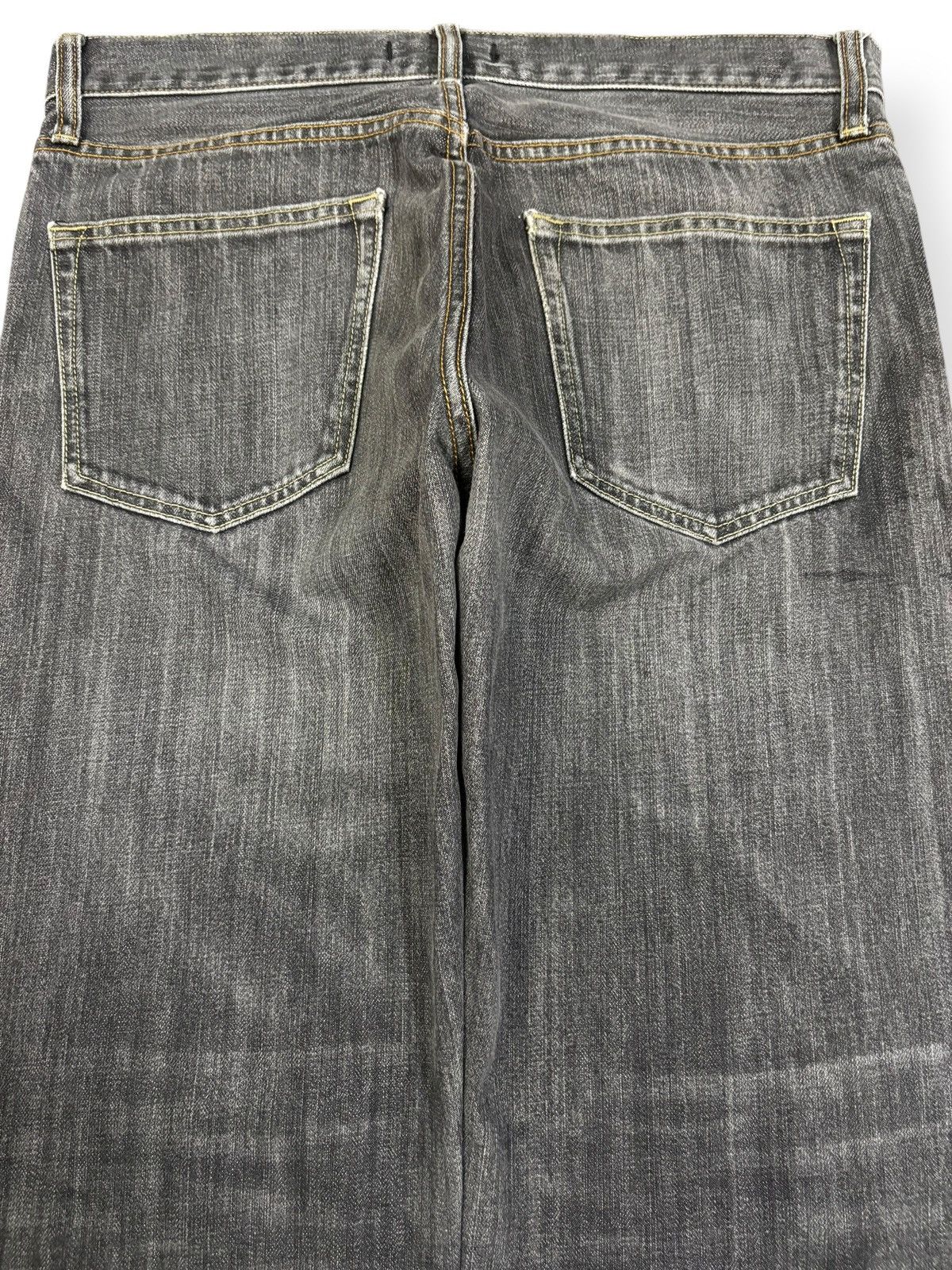 Undercover × Uniqlo Vintage Japanese Brand Uniqlo Faded Washed Distressed Jeans Size US 32 / EU 48 - 9 Thumbnail