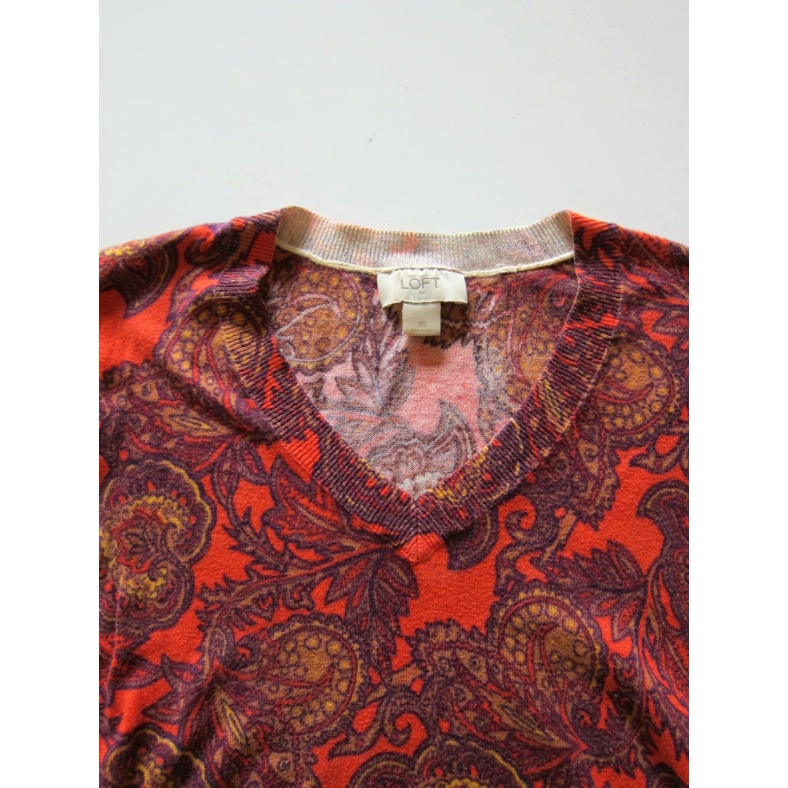 Ann Taylor VINTAGE Ann Taylor Cotton Orange Paisley Lightweight Long Sleeve Pullover Sweater XS Size XS / US 0-2 / IT 36-38 - 4 Thumbnail