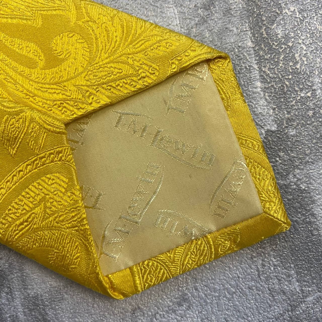 T.M. Lewin T.M.Lewin Gold Yellow Paisley Pattern Size ONE SIZE - 4 Thumbnail