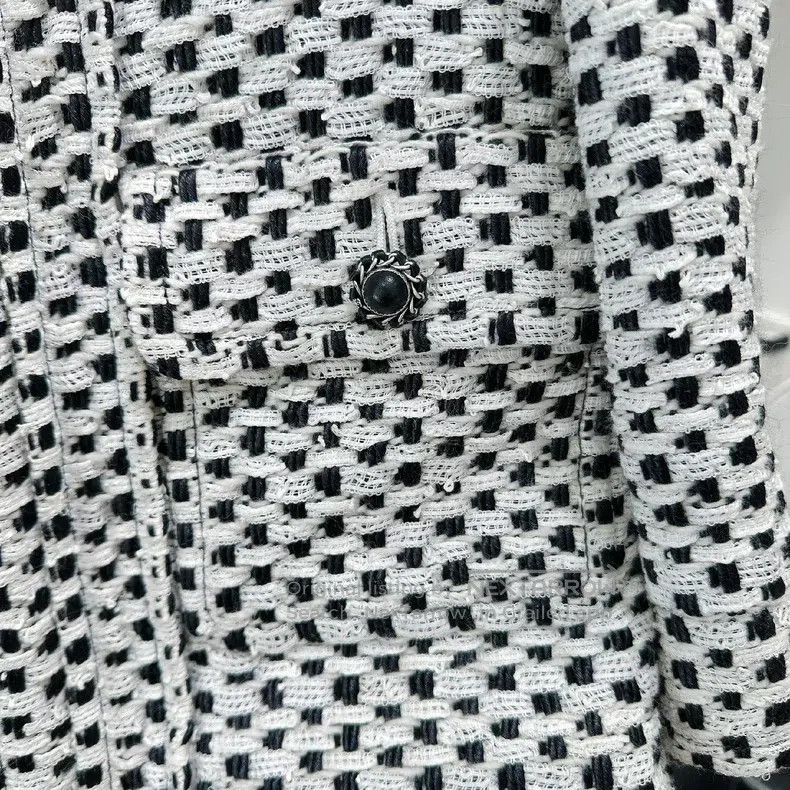Chanel Chanel Black and white zipper jacket Size XS / US 0-2 / IT 36-38 - 7 Thumbnail