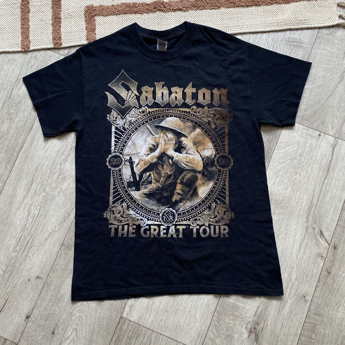 Band Tees SABATON Y2K THE GREAT TOUR SOLDER PRINT T SHIRT Size US M / EU 48-50 / 2 - 1 Thumbnail