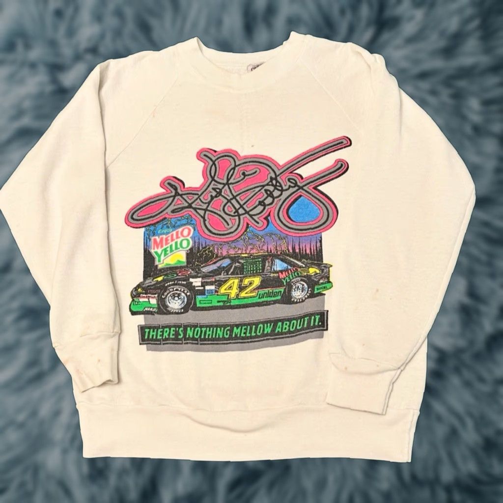 NASCAR VINTAGE 90s NASCAR Kyle Petty Mello Yellow Racing VTG Crewneck Sweater Size M Men White Crew Neck Long Sleeve Pullover Size US M / EU 48-50 / 2 - 1 Thumbnail