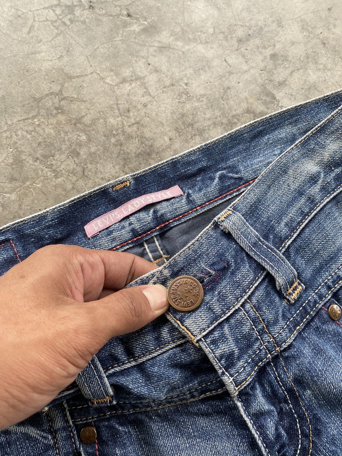 Levi's Flare Jeans Baggy Vintage Levi's Low Rise Bootcut Size 29" - 9 Thumbnail