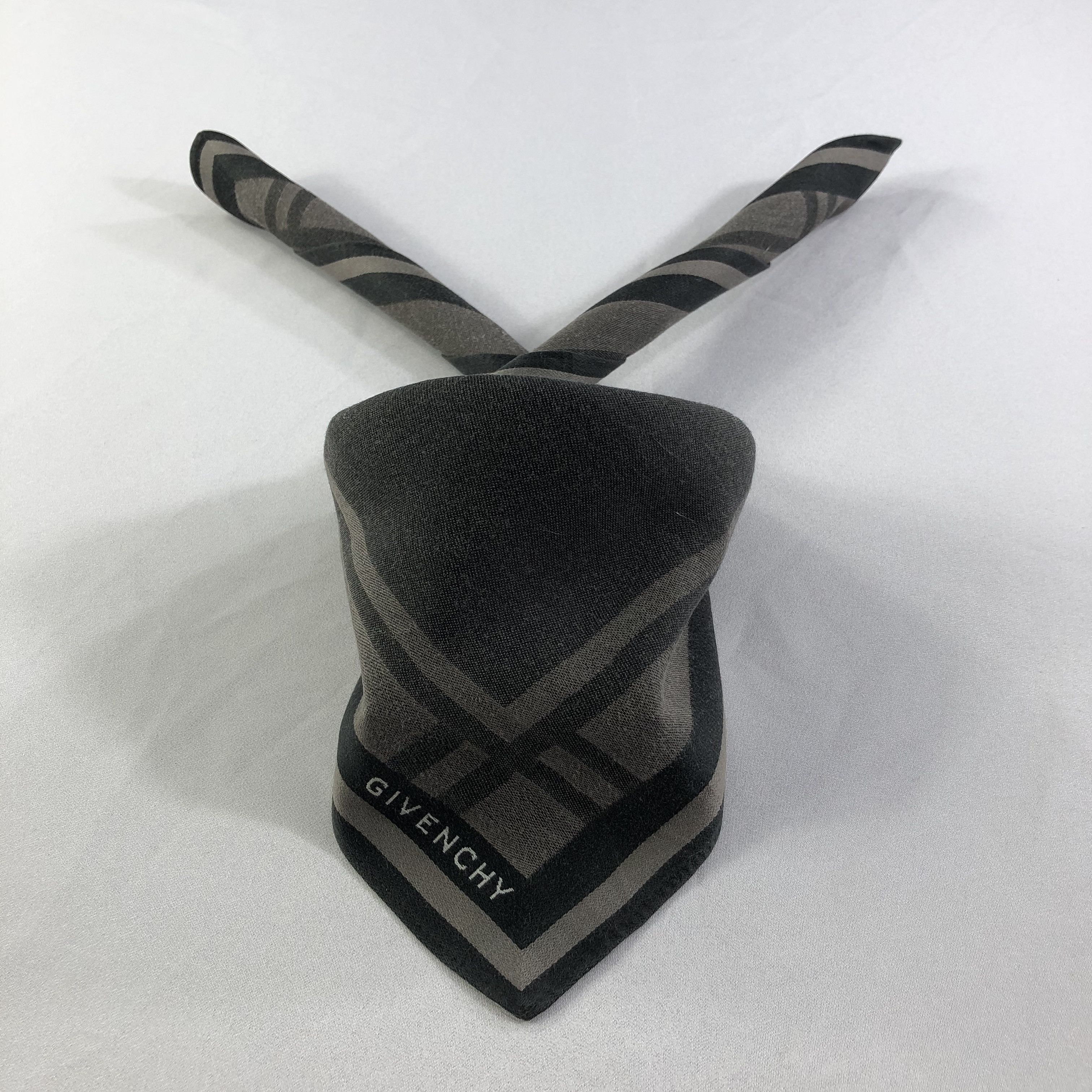 Givenchy Handkerchief Neckerchief Bandana H1672