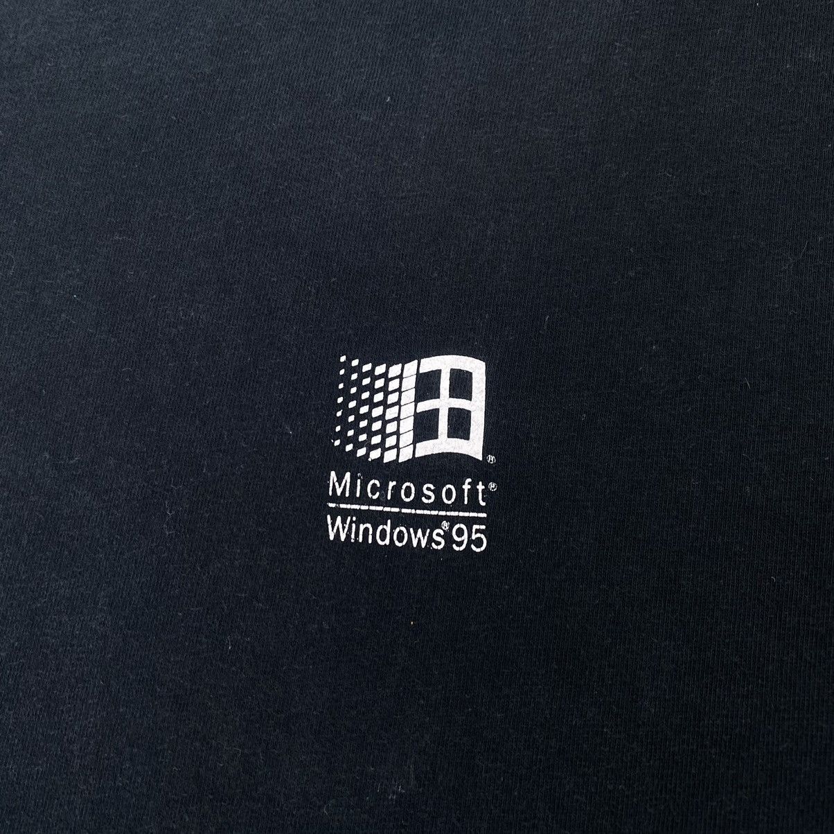 The Game VINTAGE MICROSOFT WINDOWS 95 GAME DEVELOPER TEE Size US L / EU 52-54 / 3 - 3 Thumbnail