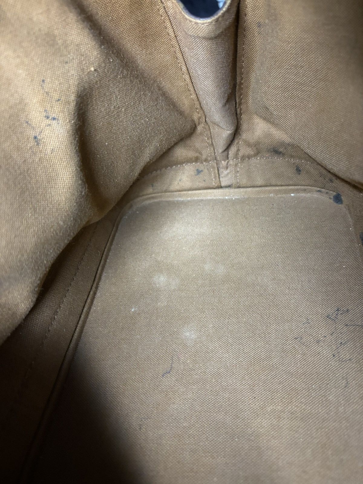Louis Vuitton (very worn) Louis Vuitton Alma Size ONE SIZE - 14 Thumbnail