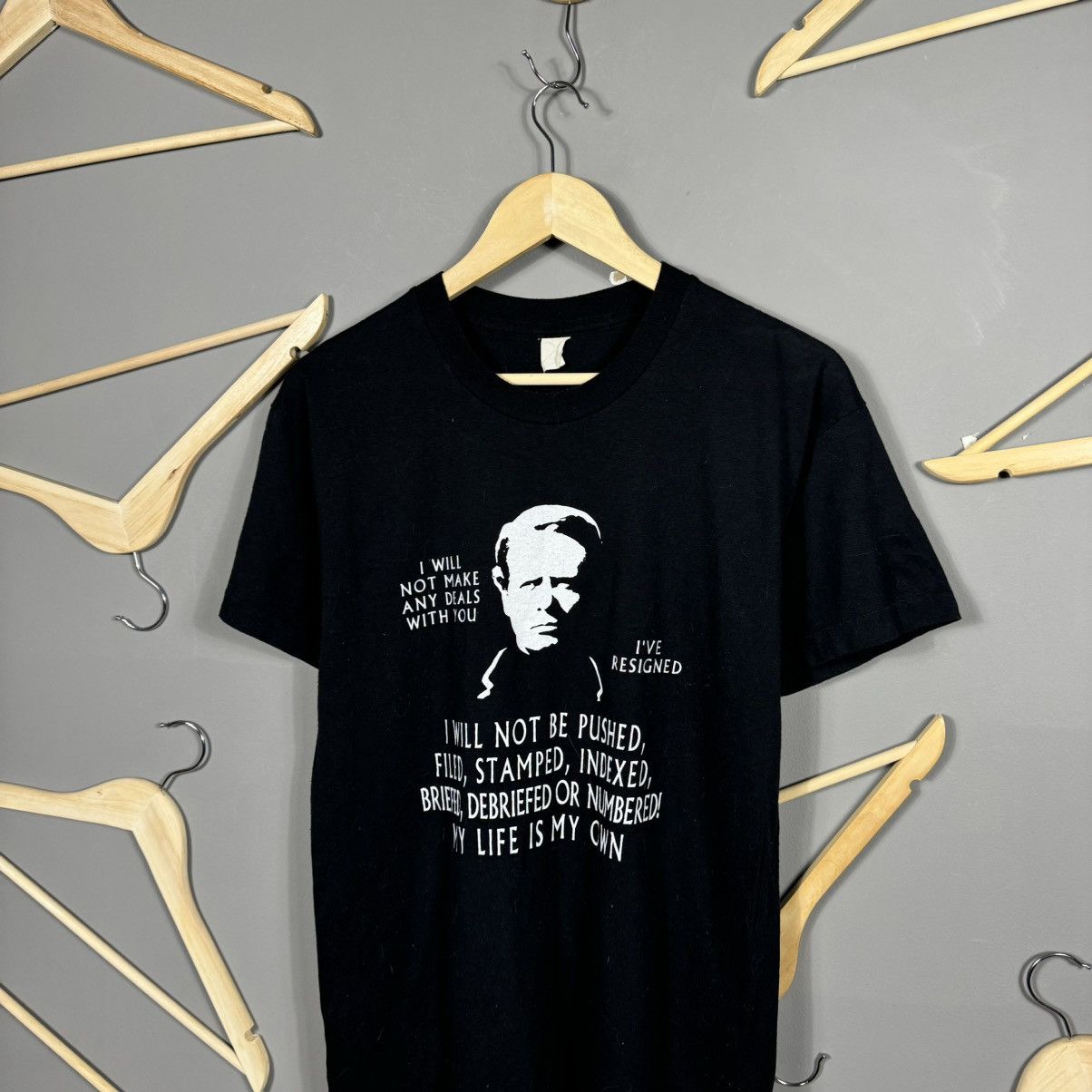 Vintage Vintage 90s The Prisoner T-shirt Size US M / EU 48-50 / 2 - 4 Thumbnail