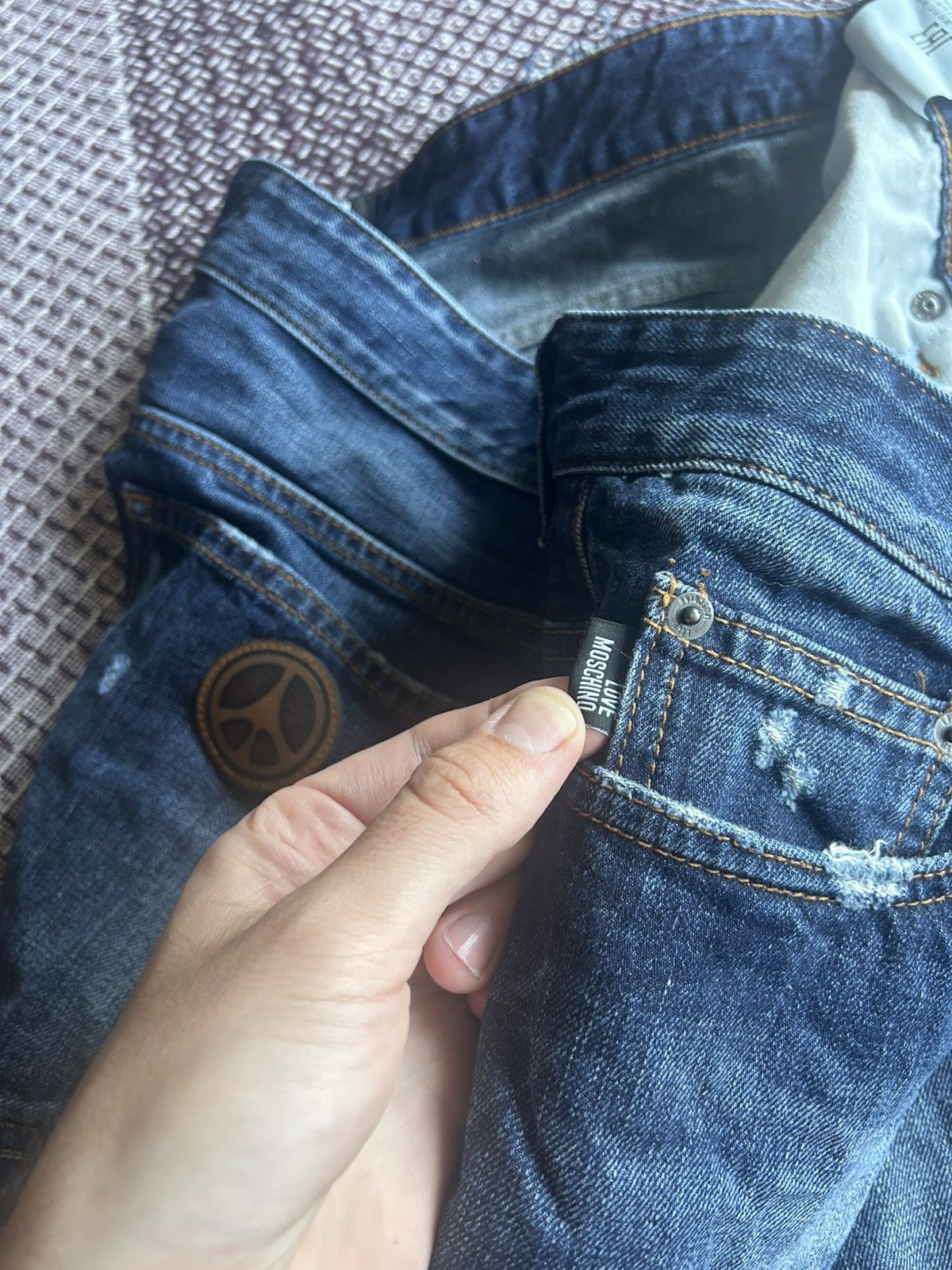 Moschino Vintage Love Moschino Denim Jeans Distressed Luxury Size 38 Size US 38 / EU 54 - 15 Thumbnail