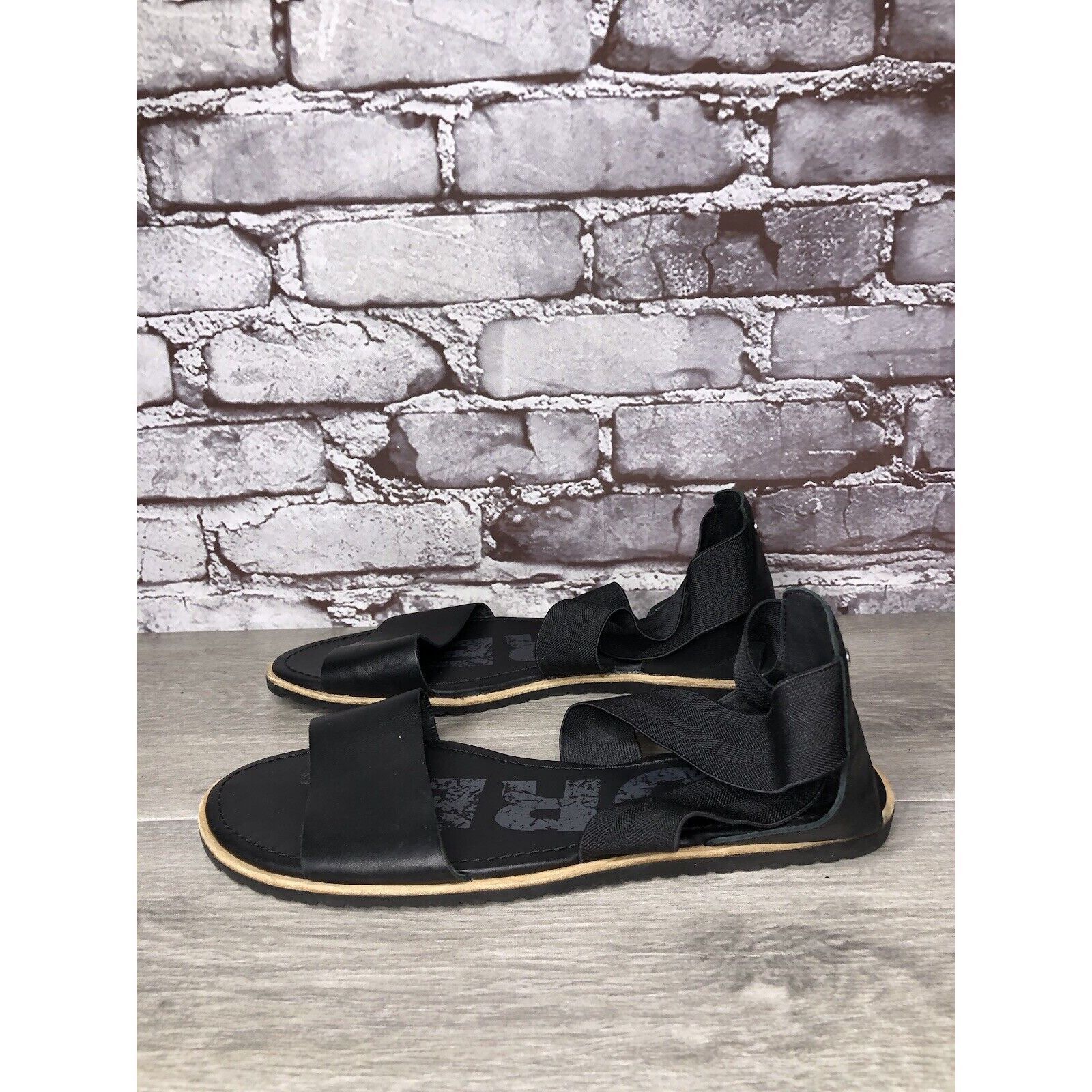 SOREL Sorel Med Ella Black Leather Cross Ankle Strap Flat Sandals Size US 10 / IT 40 - 7 Thumbnail